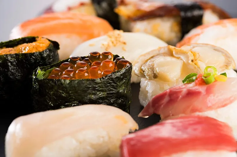 四季折々の新鮮な食材を使用した寿司